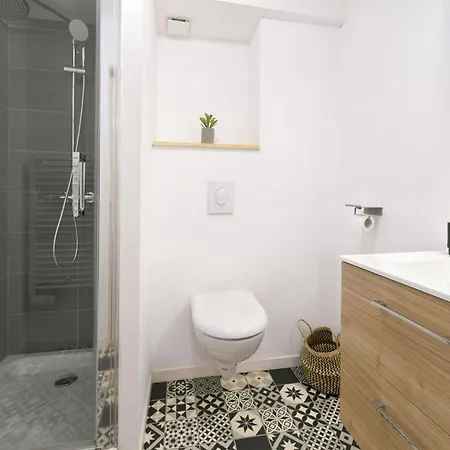 Apartment La Casa Wifi 500m Centre-ville Laval (Mayenne)